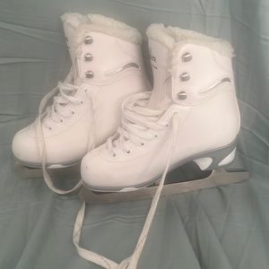 Soft skates by Jackson